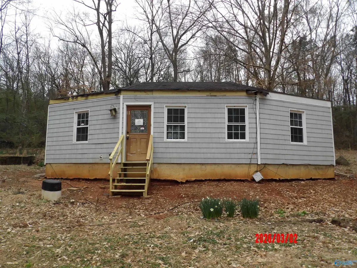 306 Blowing Springs Road, Hartselle, AL 35640 - #1