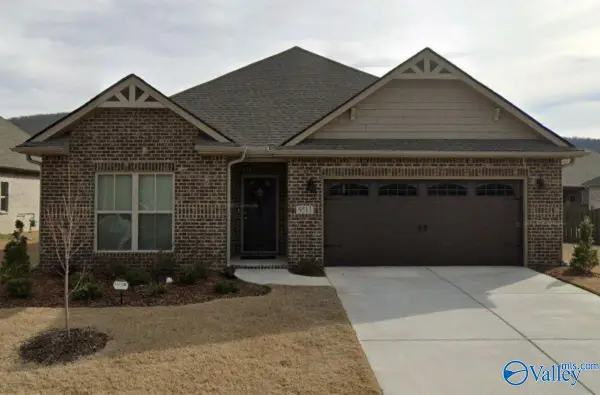 9513 Hampton Oak Drive, Owens Cross Roads, AL 35763