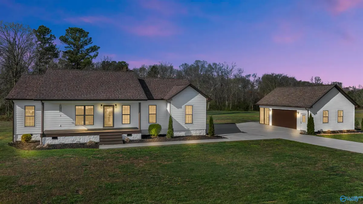 101 Pebble Lane, Sylvania, AL 35988 - #1