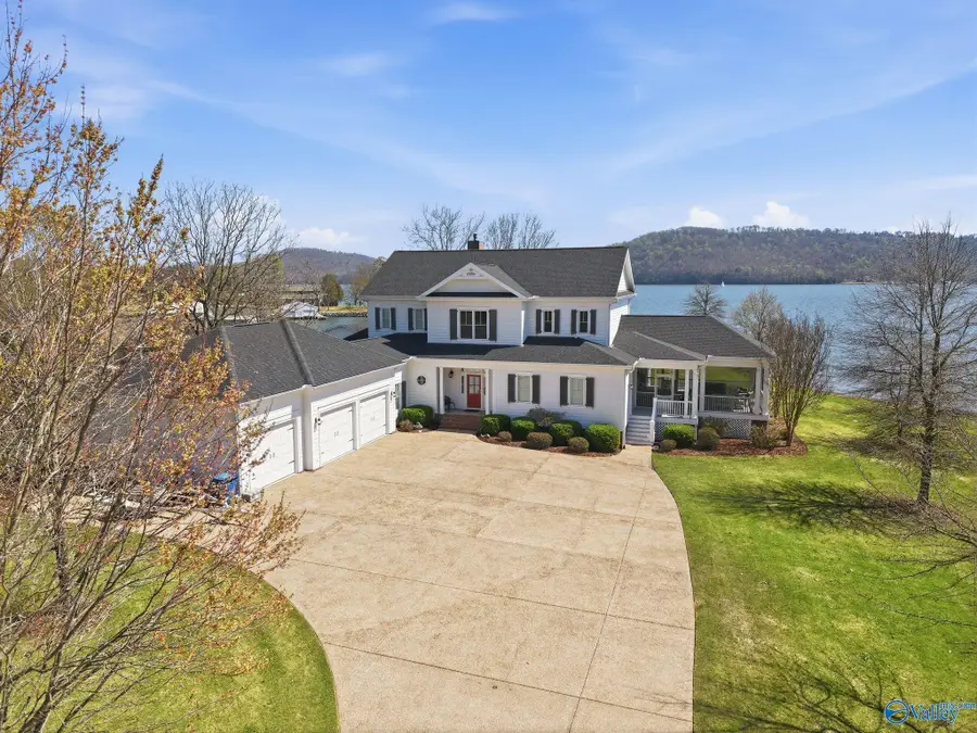 1310 Buck Island Drive, Guntersville, AL 35976 - #2