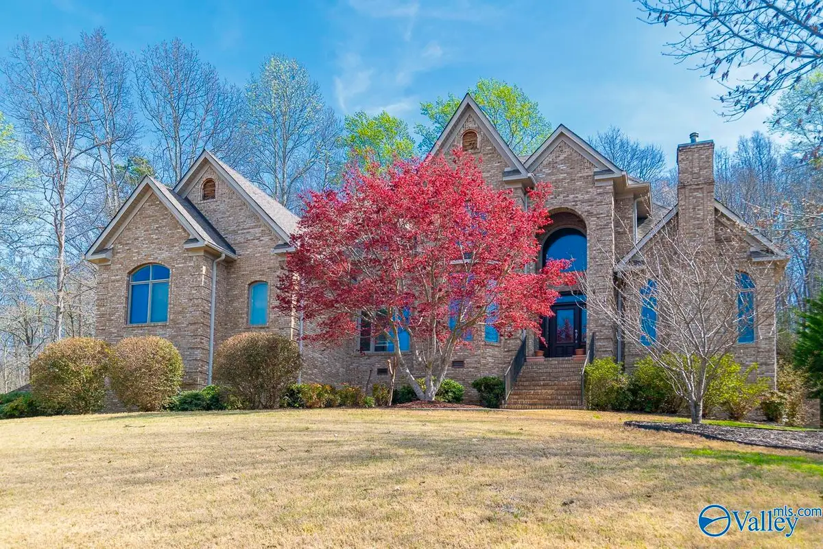 1642 Lake Cove Drive, Decatur, AL 35603 - #1