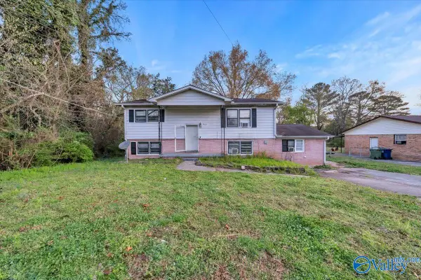 2806 Hilltop Terrace Nw, Huntsville, AL 35810