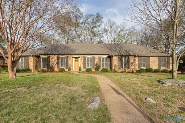 2009 Cliffmanor Circle, Huntsville, AL 35801