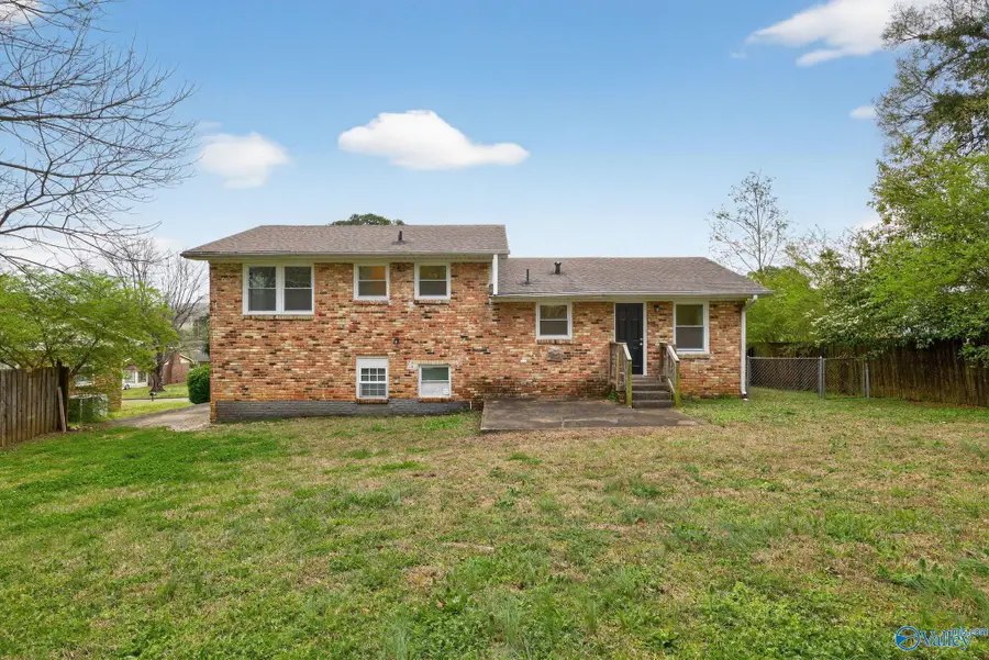 2523 Birchfield Street Nw, Huntsville, AL 35810 - #2