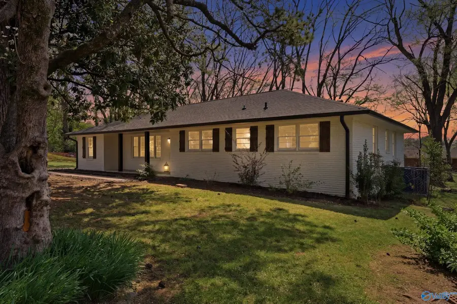 4201 Tombrook Place Nw, Huntsville, AL 35816 - #2