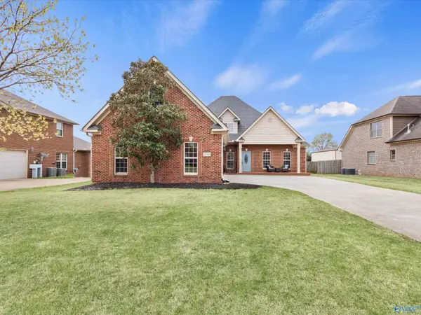 25826 Summerwood Drive, Madison, AL 35756