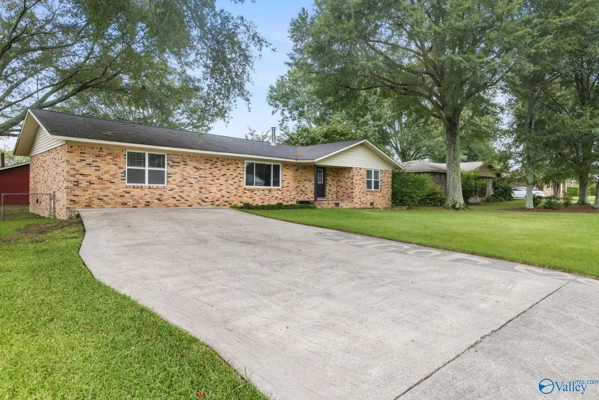 1941 Dialsdale Dr Sw, Cullman, AL 35055 - #1