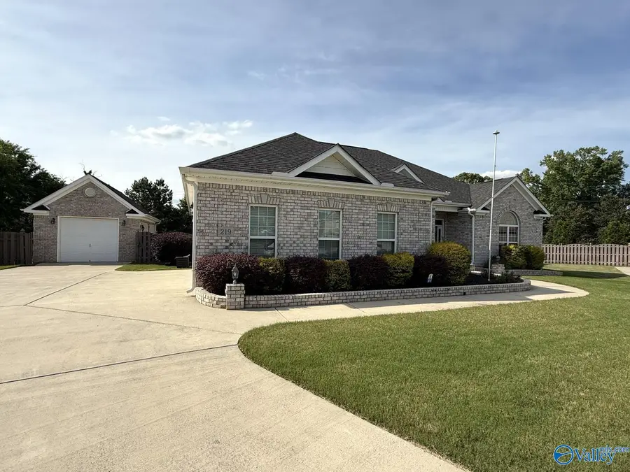 219 Woodgrove Drive Nw, Madison, AL 35757 - #3