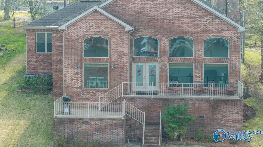 331 Carson Road, Muscle Shoals, AL 35661 - #2