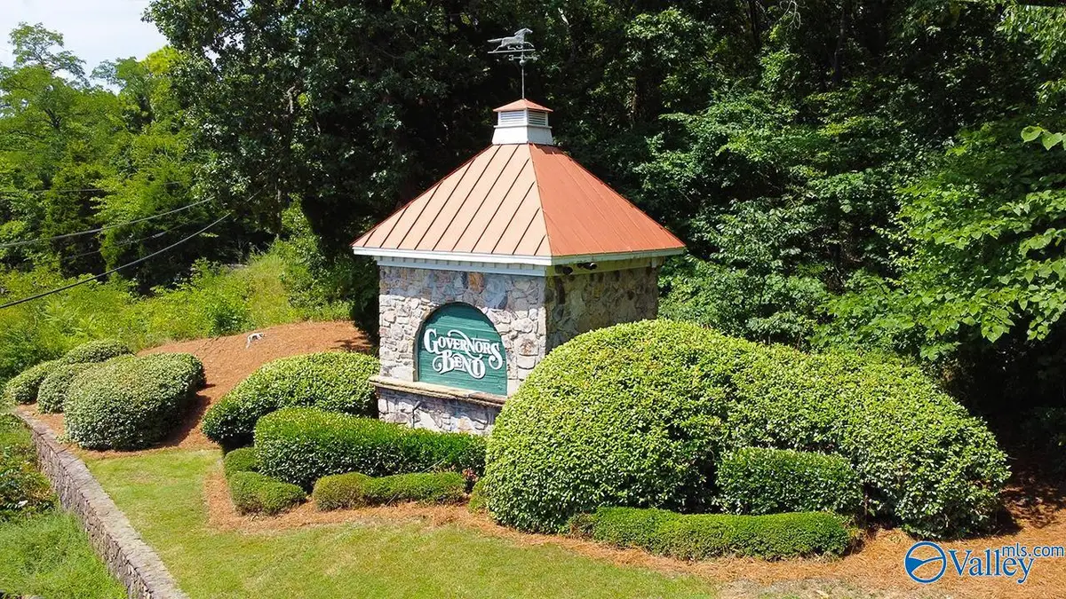 2216 Governors Bend Road Se, Huntsville, AL 35801 - #1