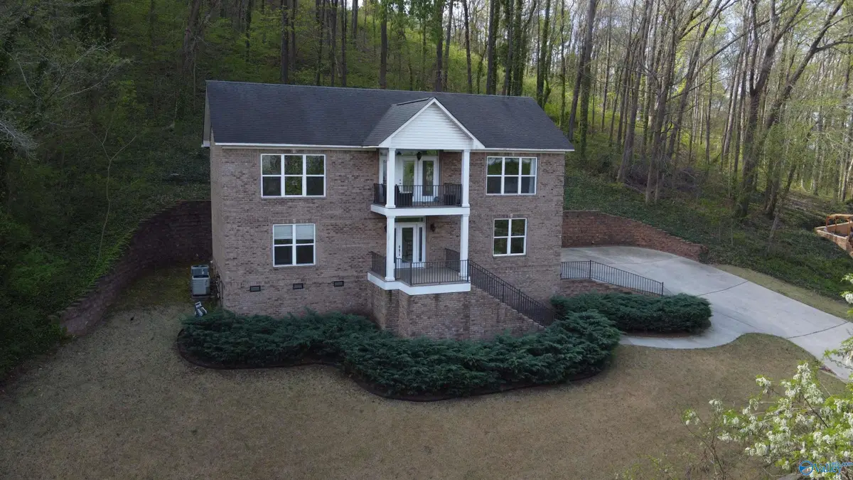 1525 Willow Beach Road, Guntersville, AL 35976 - #1