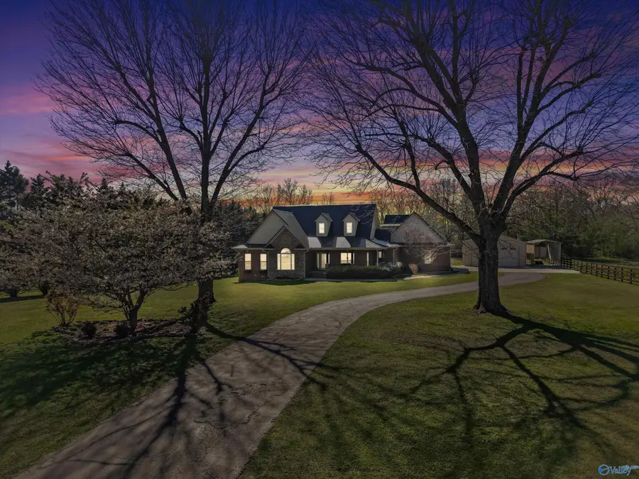 121 Basil Lane, Boaz, AL 35957 - #2