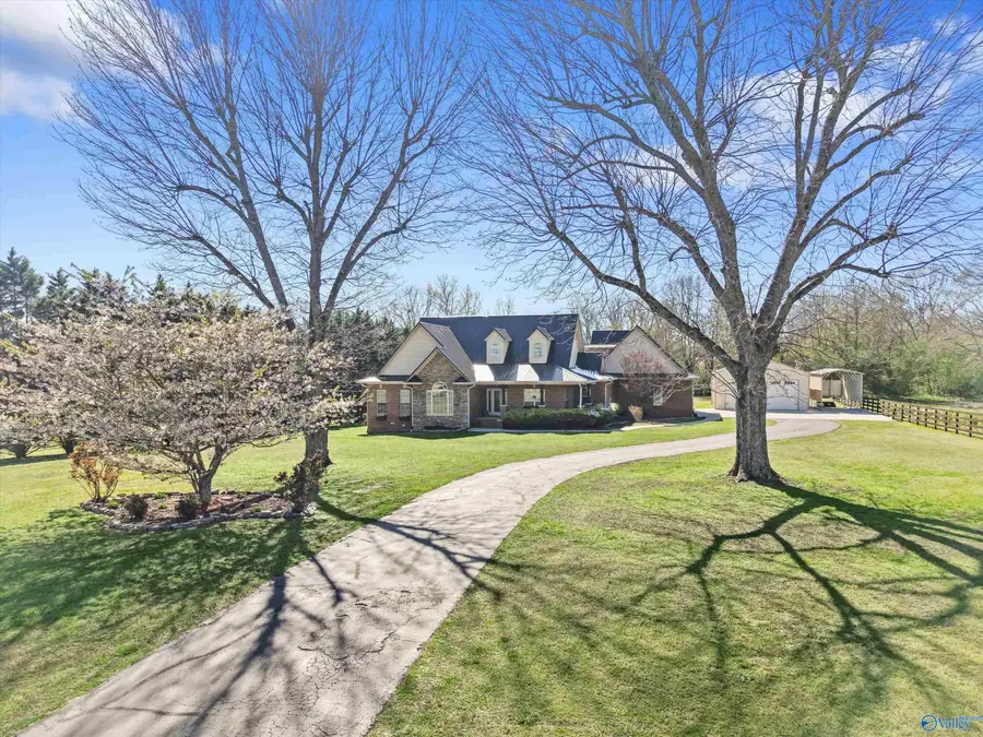 121 Basil Lane, Boaz, AL 35957 - #3