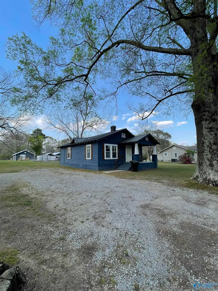 1703 Bryant Street, Gadsden, AL 35904 - #3