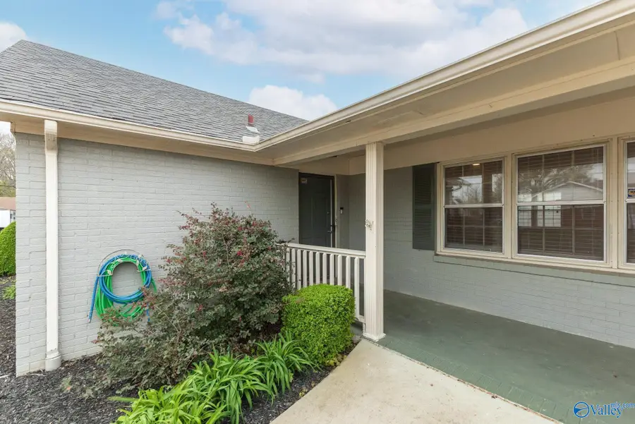 2201 Auburn Drive Sw, Decatur, AL 35603 - #2