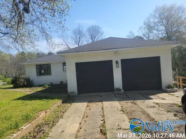 2441 Scenic Drive, Gadsden, AL 35904 - #2