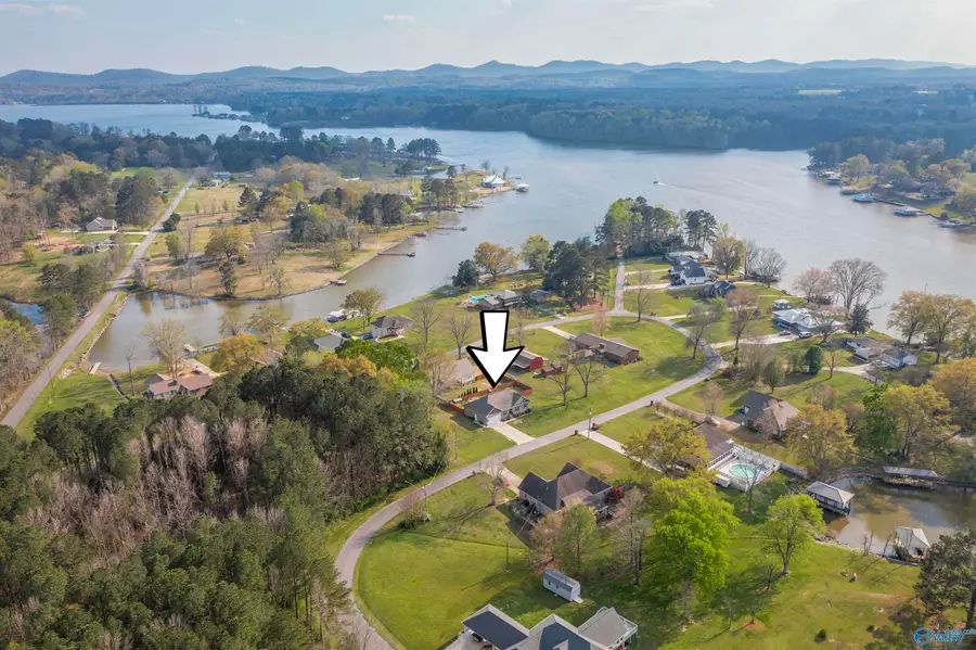 141 Swindall Circle, Rainbow City, AL 35906 - #2