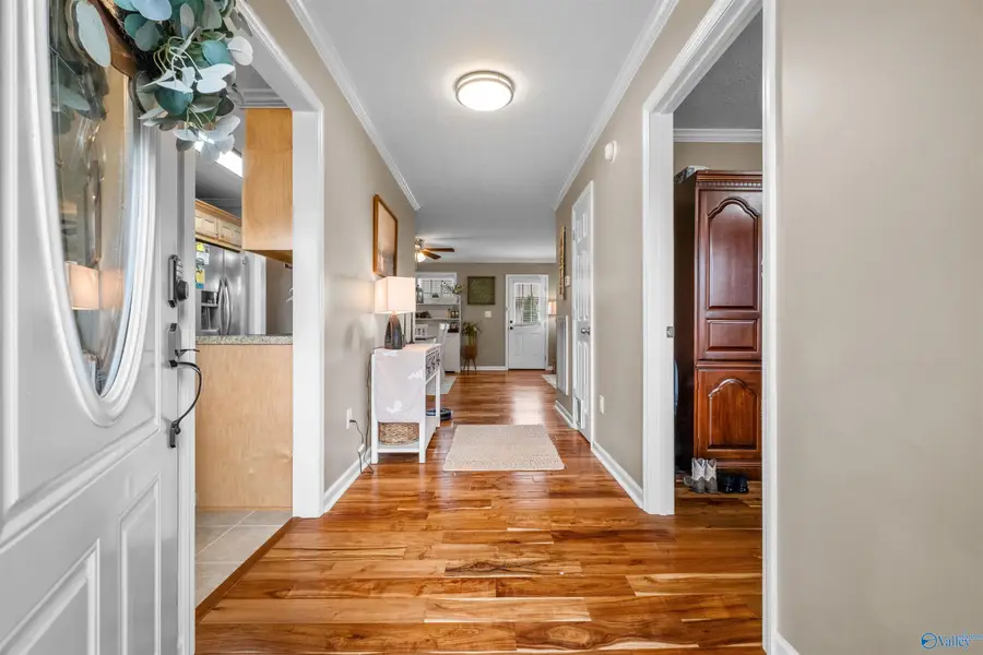 141 Swindall Circle, Rainbow City, AL 35906 - #3