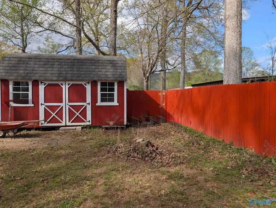323 Woodall Lane, Scottsboro, AL 35768 - #3