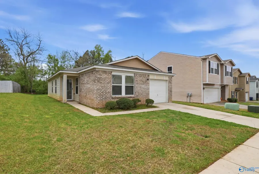 126 Whitestone Drive Ne, Huntsville, AL 35810 - #2