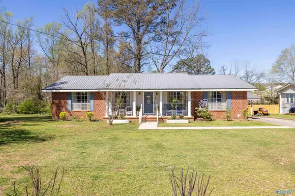 246 Lovers Lane, Hamilton, AL 35570