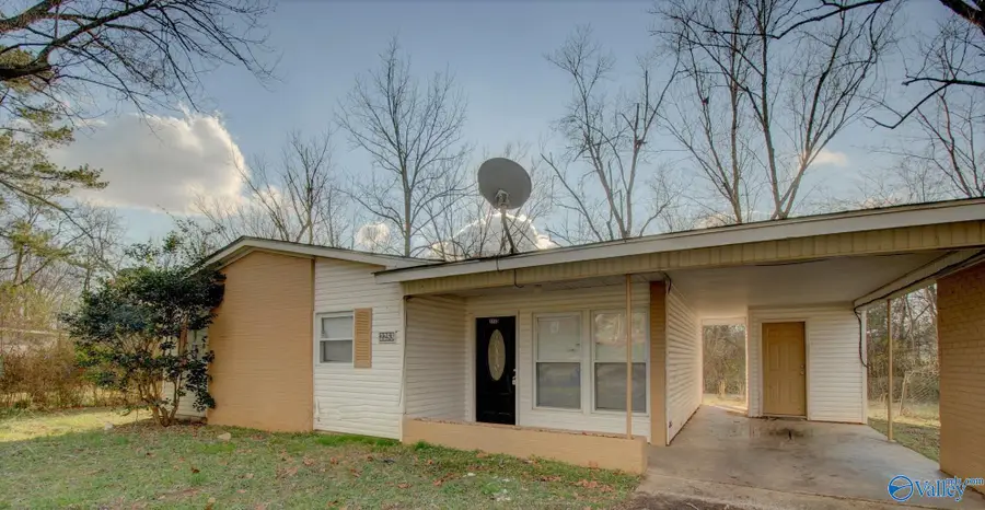 2253 Flippin Circle, Huntsville, AL 35810 - #2