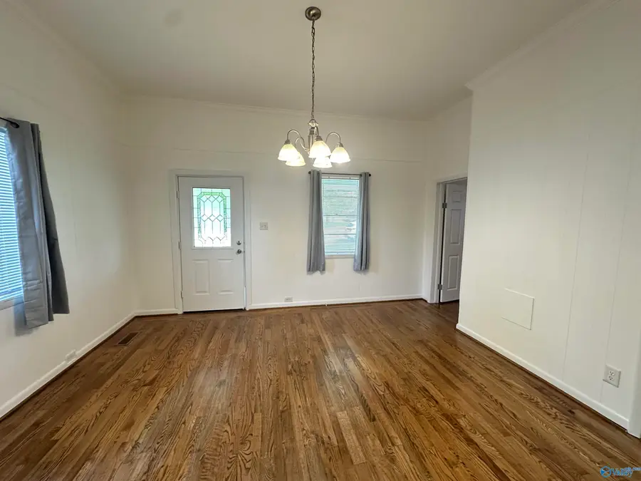 8 Dwight Avenue, Gadsden, AL 35904 - #3