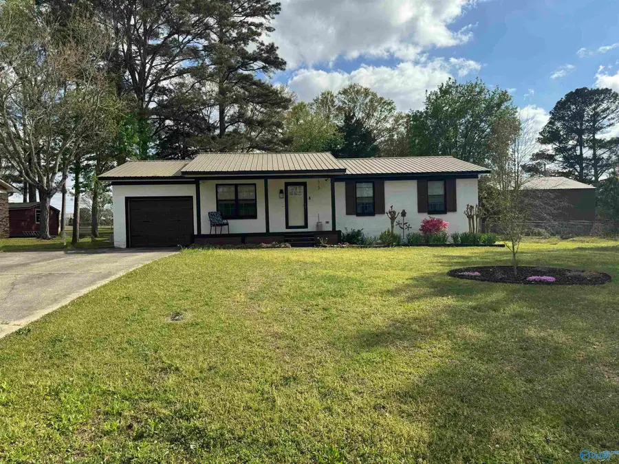 1402 Stage Road, Hartselle, AL 35640 - #2