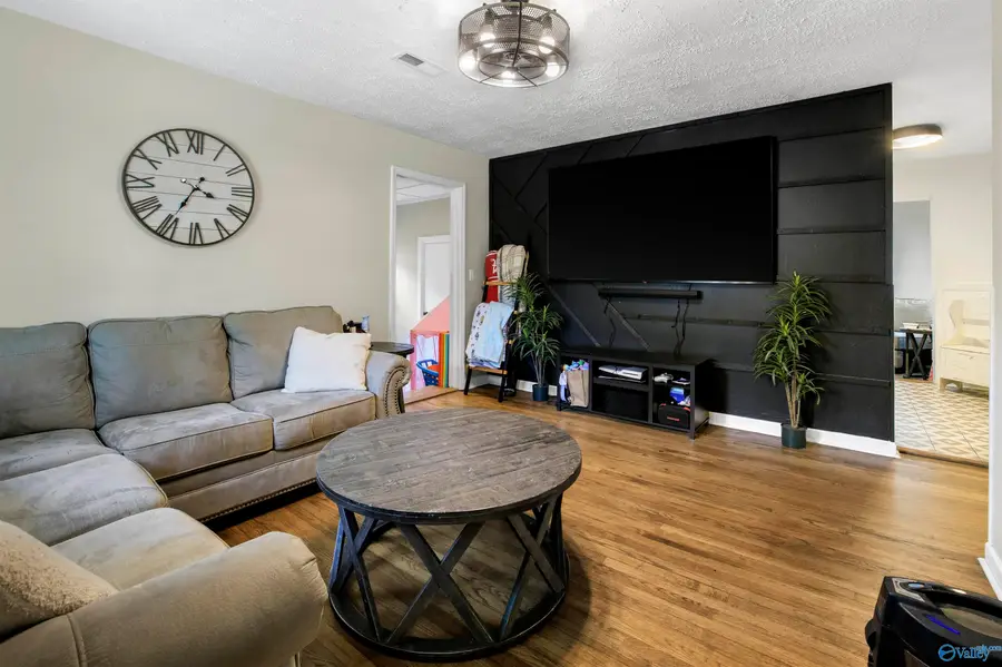 931 Austin Street Sw, Decatur, AL 35601 - #2