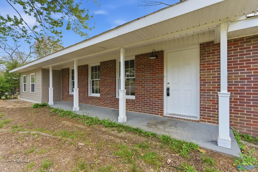 69 E Lakeside Drive, Florence, AL 35630 - #3