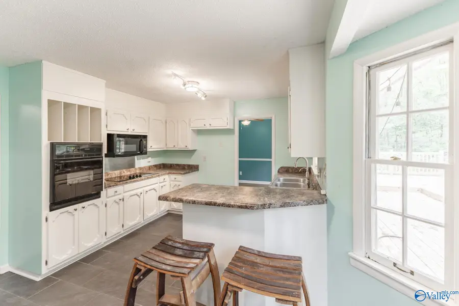 11413 Woodcrest Drive Se, Huntsville, AL 35803 - #3