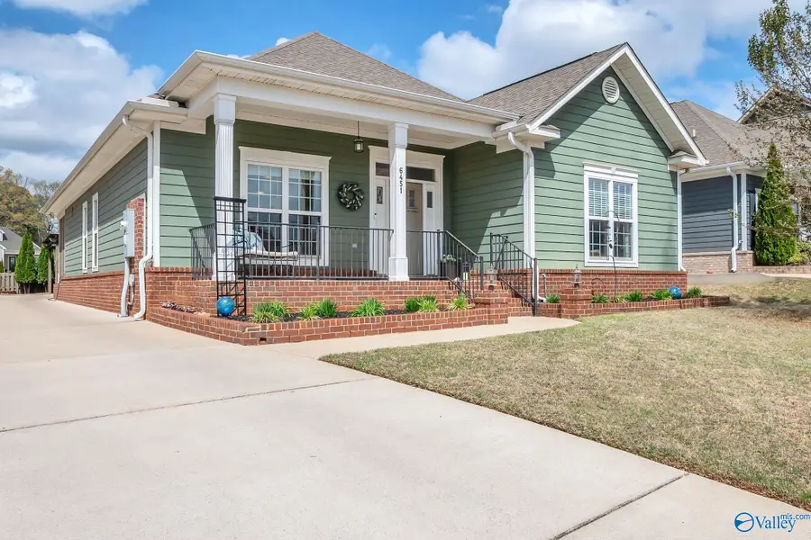 6451 Midtowne Lane, Huntsville, AL 35806 - #2