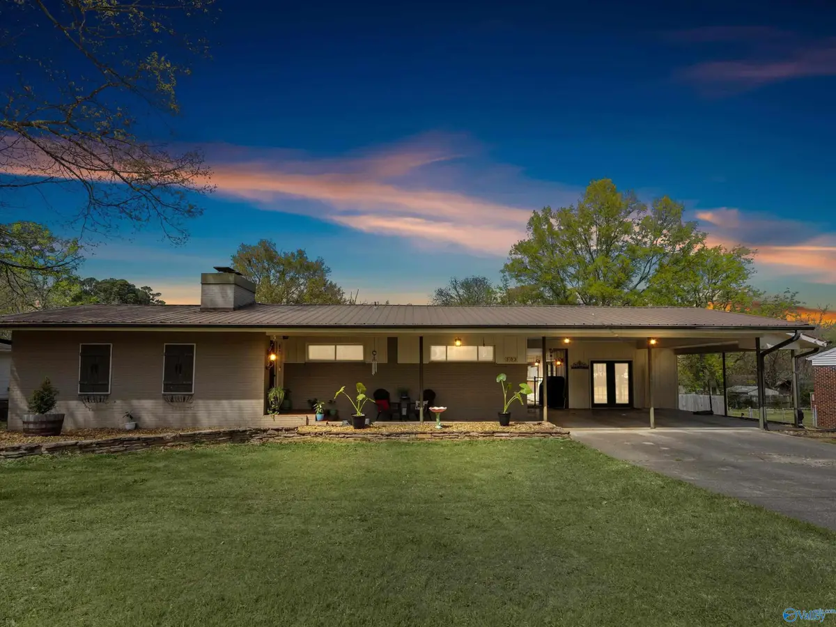 303 Wheeler Street Nw, Hartselle, AL 35640 - #1