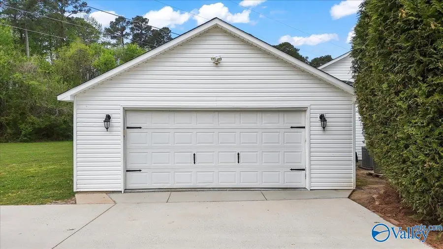 5018 Doris Lane, Guntersville, AL 35976 - #3