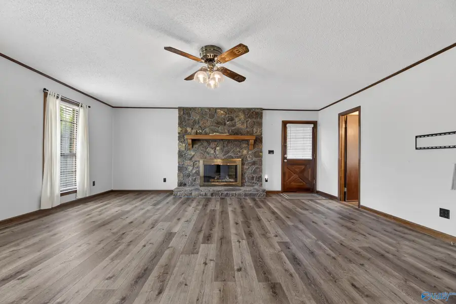 925 Valley Drive, Attalla, AL 35954 - #2