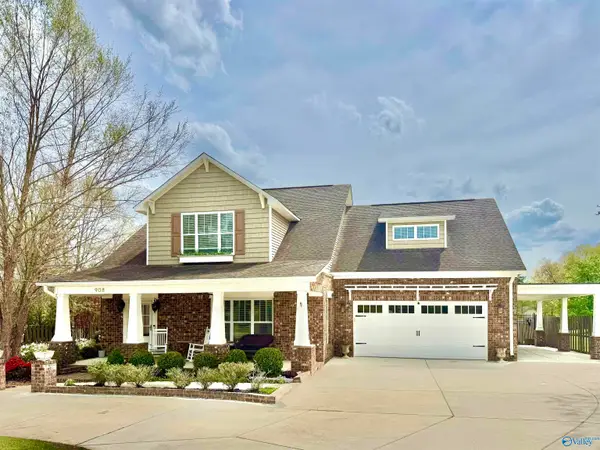 908 Rhodes Street, Hartselle, AL 35640