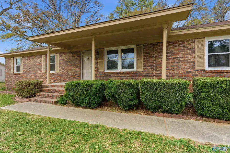 503 Broadway Street, Hartselle, AL 35640 - #2