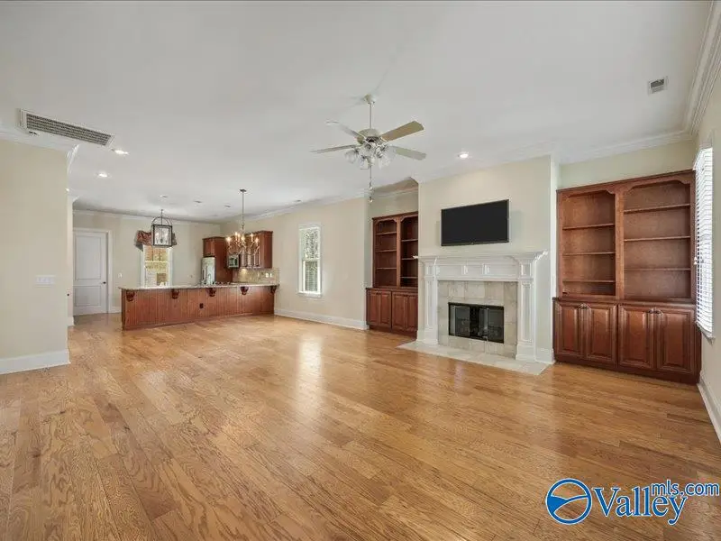 2 Braxton Street Nw, Huntsville, AL 35806 - #3