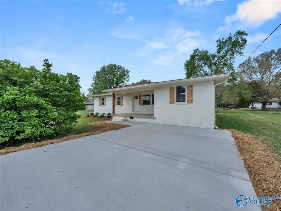 156 Sam Maples Road, New Hope, AL 35760 - #2