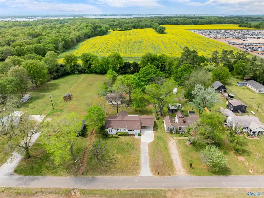 5581 Hunter Lane, Tanner, AL 35671 - #3