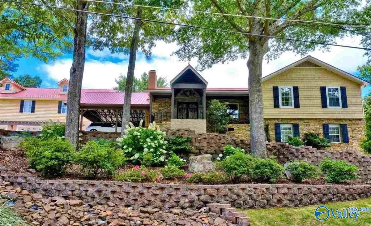 420 Pinewood Avenue, Glencoe, AL 35905 - #1