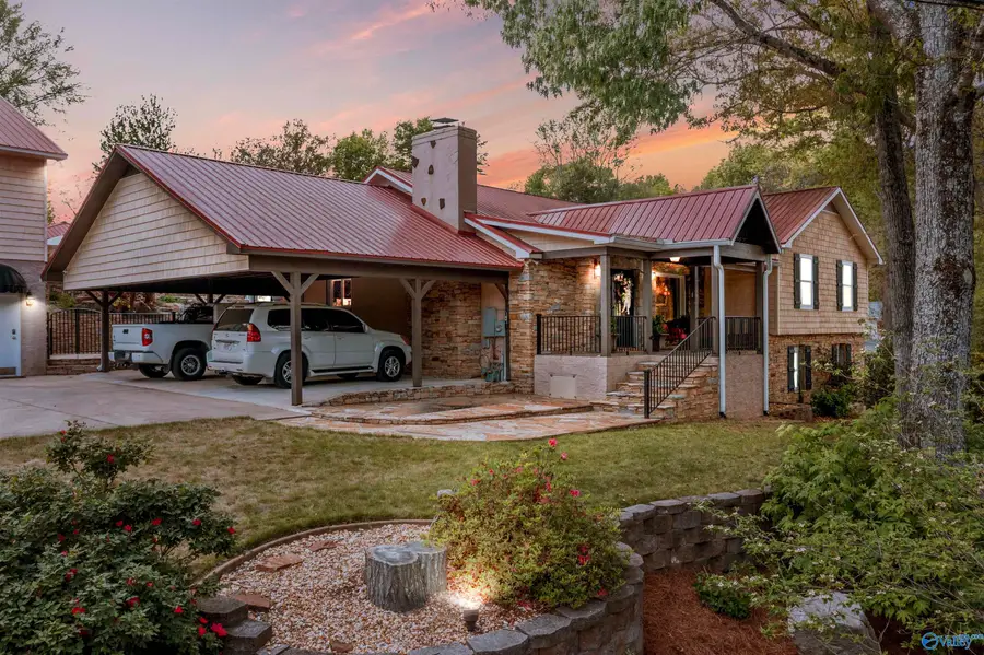 420 Pinewood Avenue, Glencoe, AL 35905 - #3