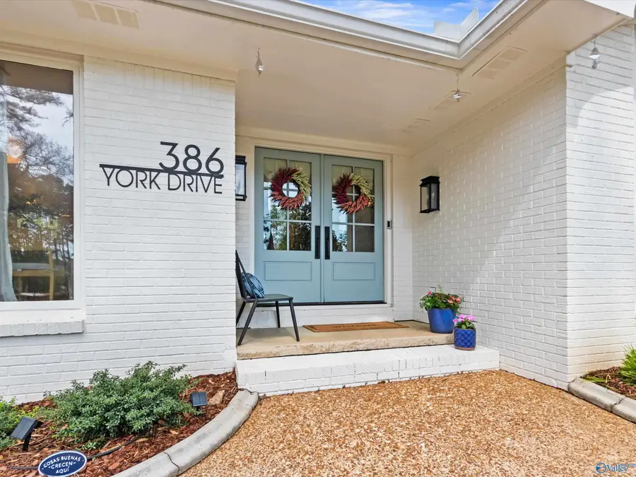 386 York Drive, Rogersville, AL 35652 - #2