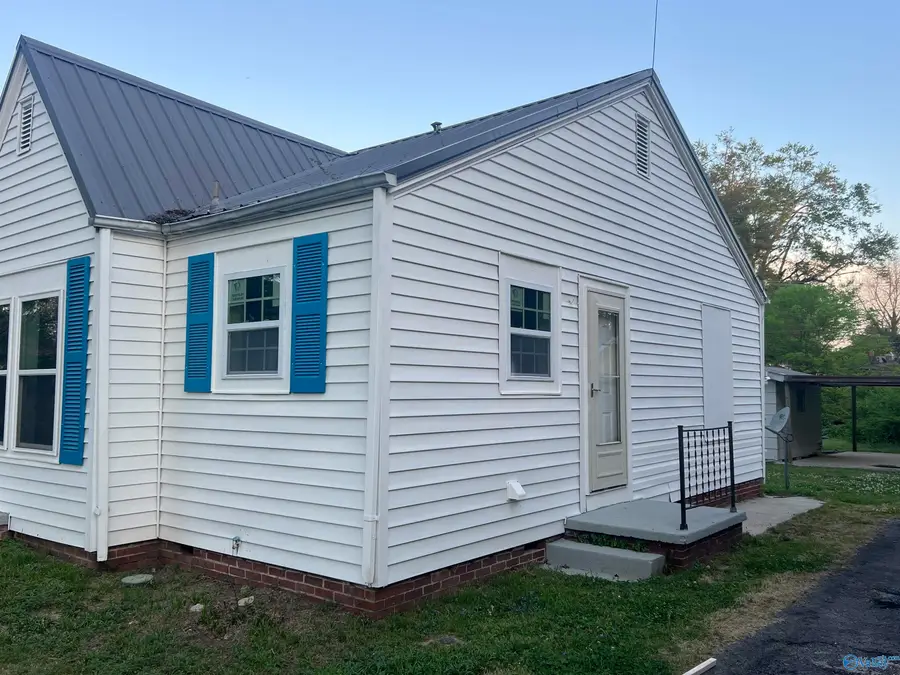 208 S 8th Street, Gadsden, AL 35903 - #2