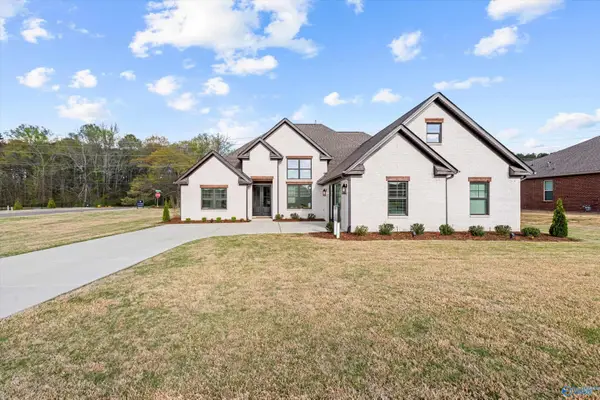 17592 Carillon Drive, Athens, AL 35611
