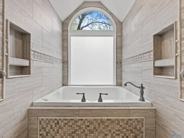 2619 Excalibur Drive Se, Huntsville, AL 35803