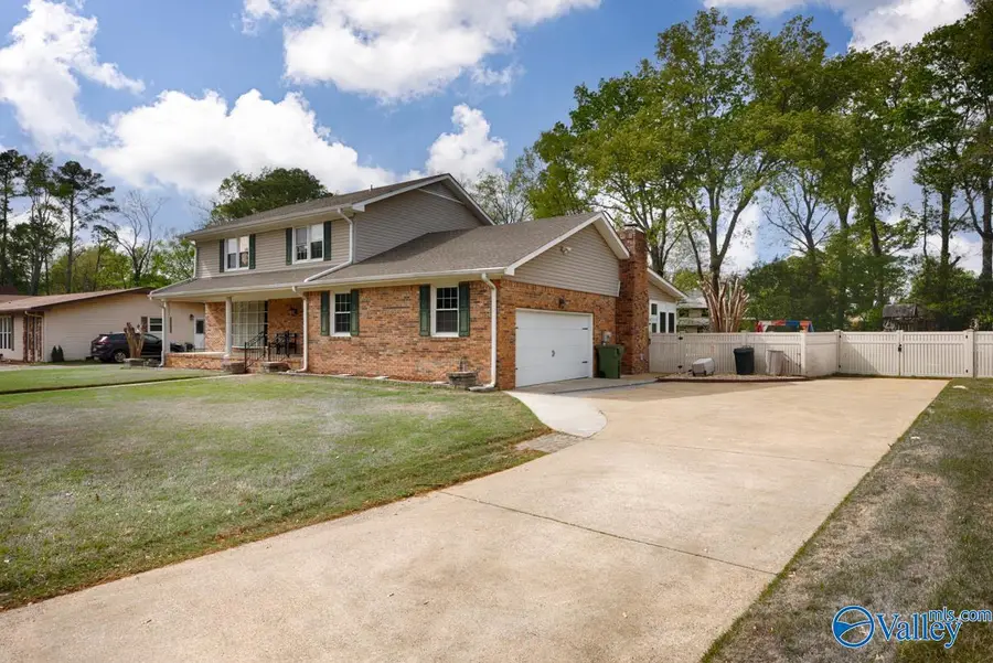 10133 Dunbarton Drive Se, Huntsville, AL 35803 - #2