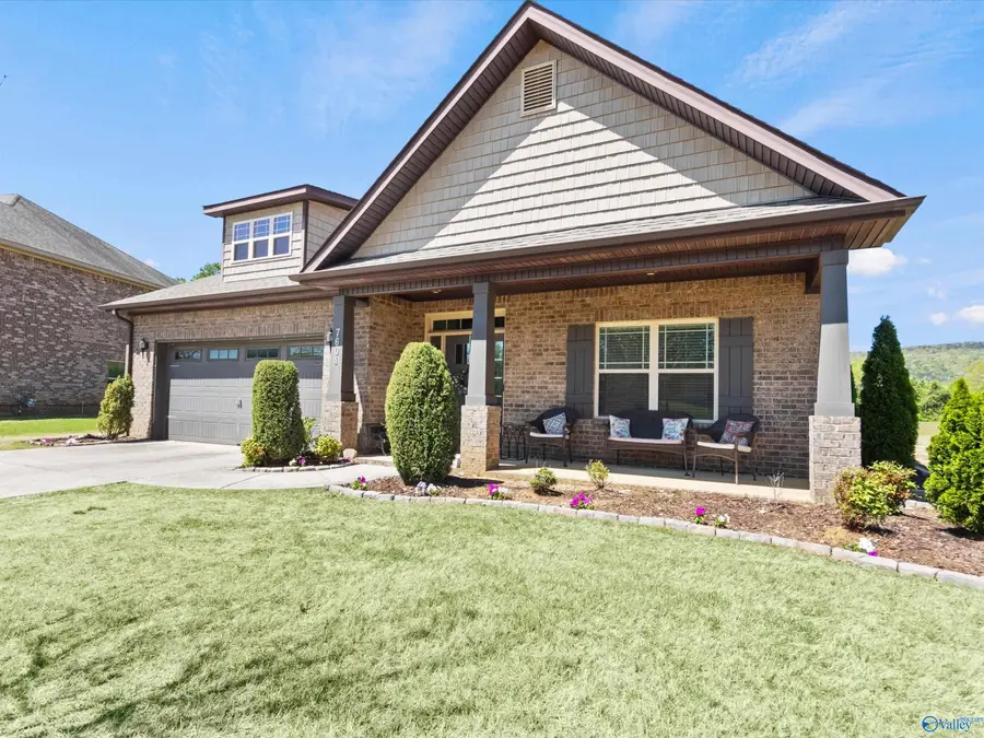 7604 Overton Street, Owens Cross Roads, AL 35769 - #2