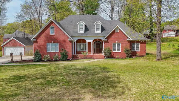 24 Golden Oak Drive, Trinity, AL 35603