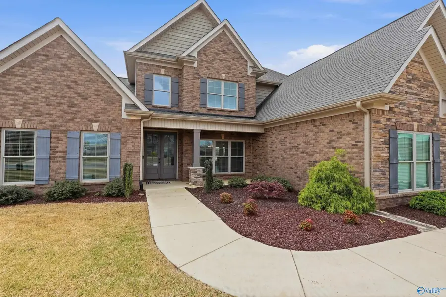 117 Allen Cove Drive, Meridianville, AL 35759 - #2